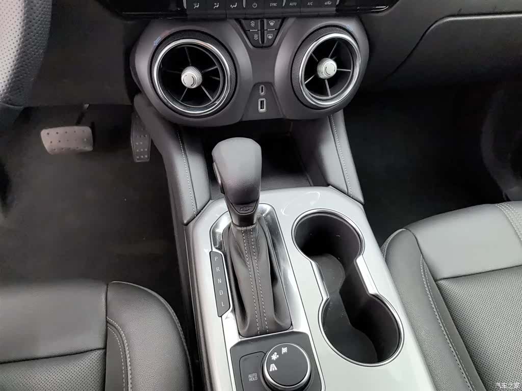 Chevrolet Blazer, 2023 13