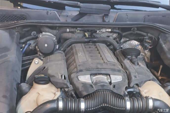 Porsche Cayenne, 2015 15