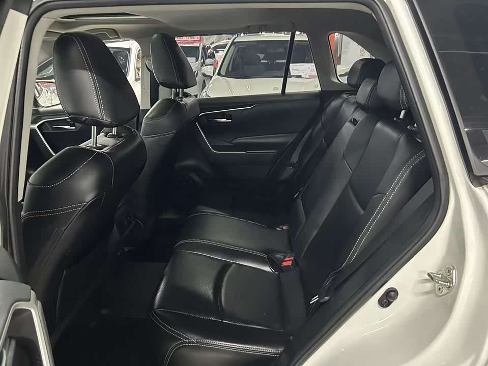 Toyota RAV4 Rongfang