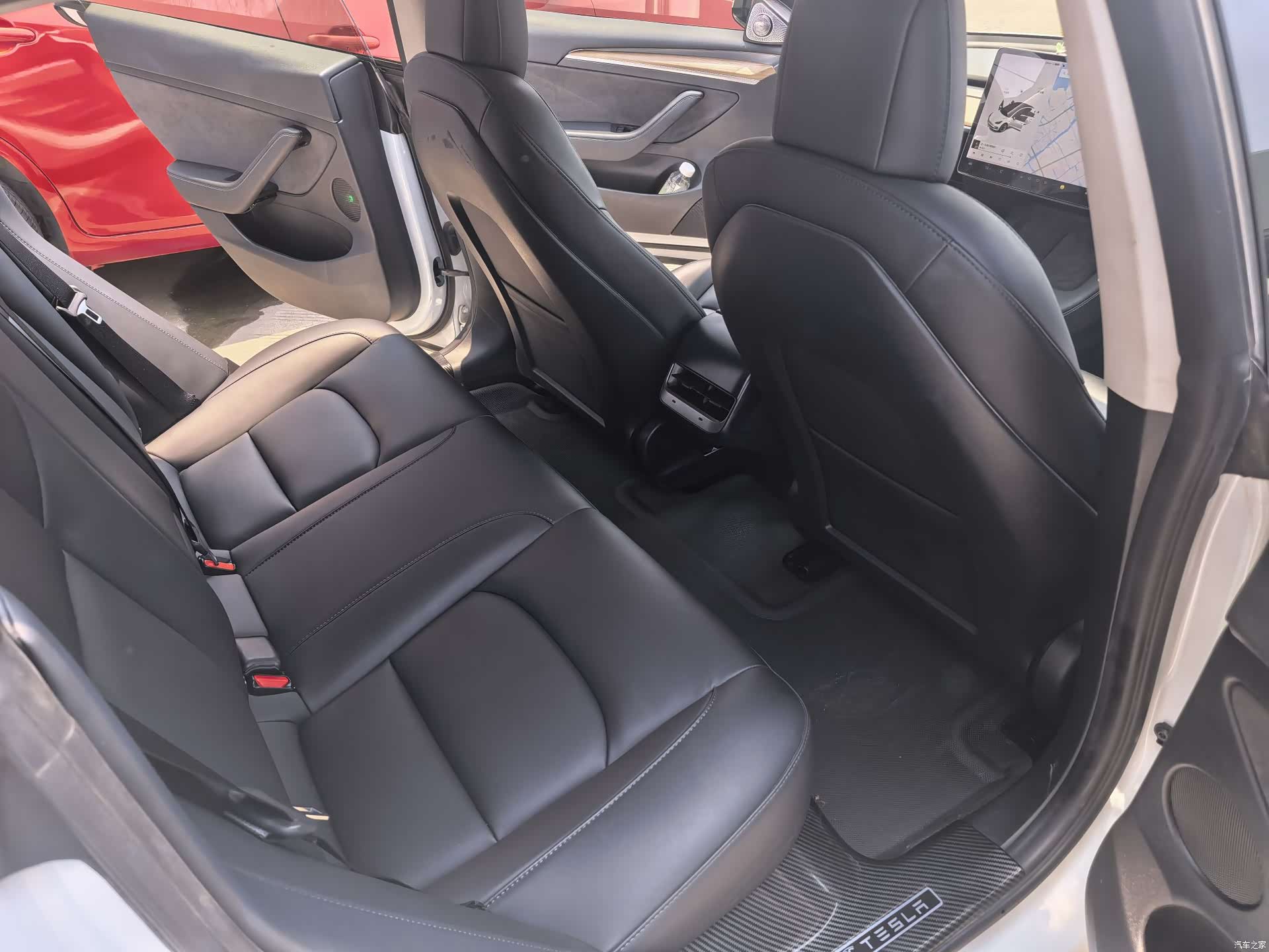 Tesla Model 3, 2021 7