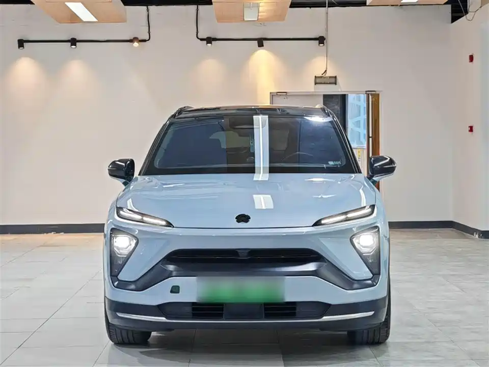 NIO ES6