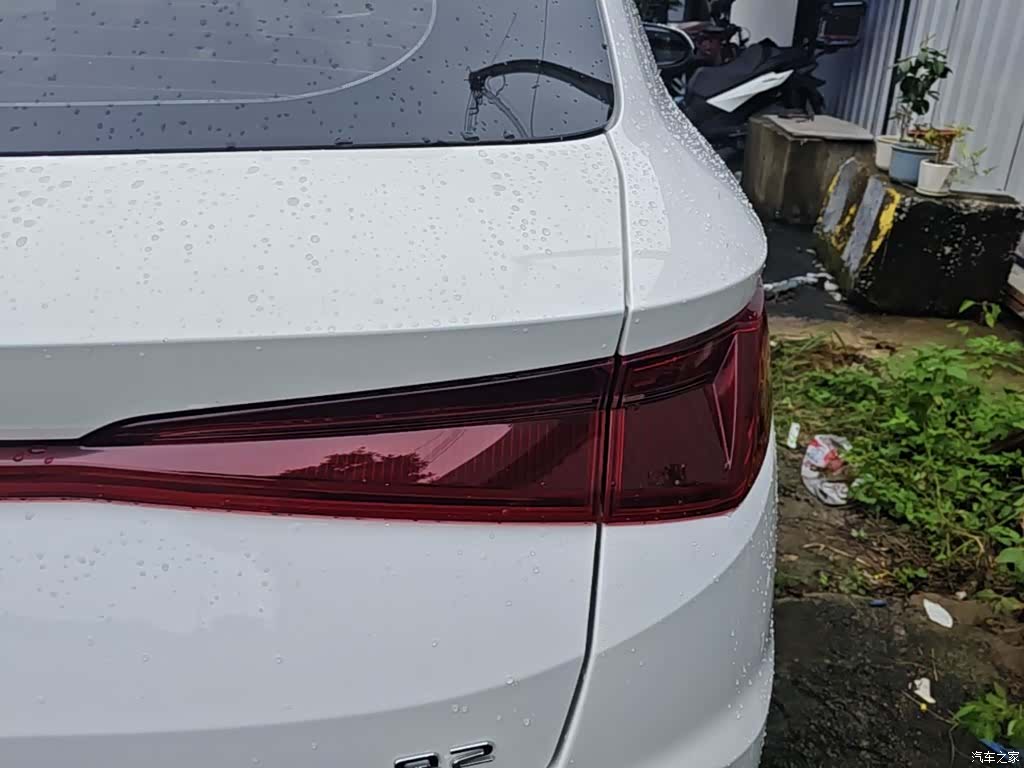 BYD E2, 2023 8