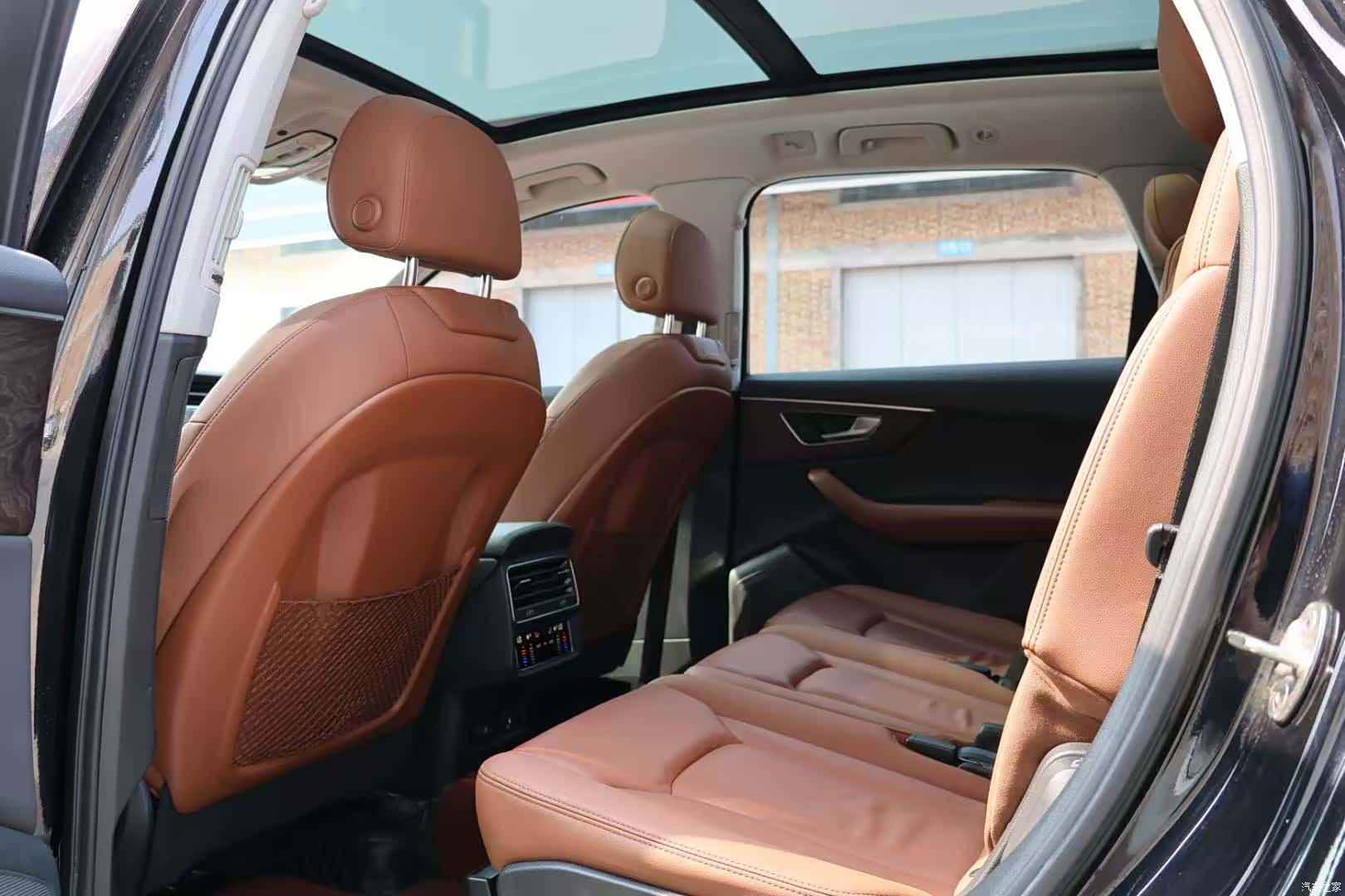 Audi Q7, 2021 8