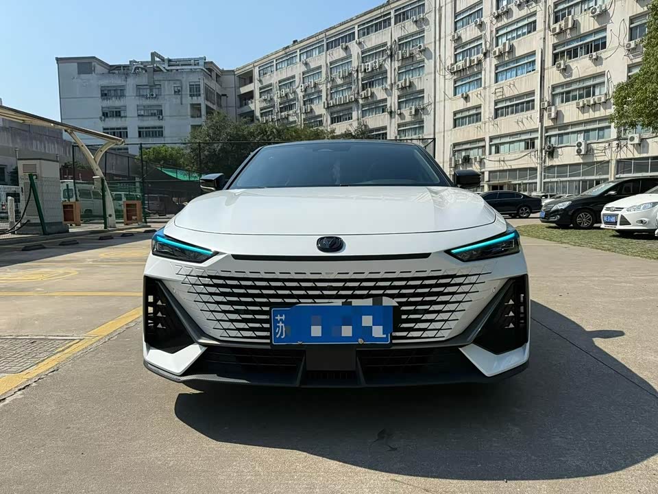 Changan UNI-V