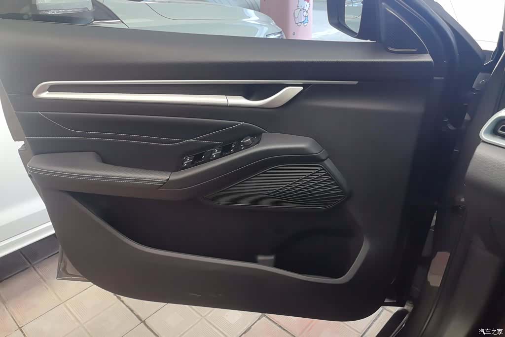 Geely Emgrand, 2025 7