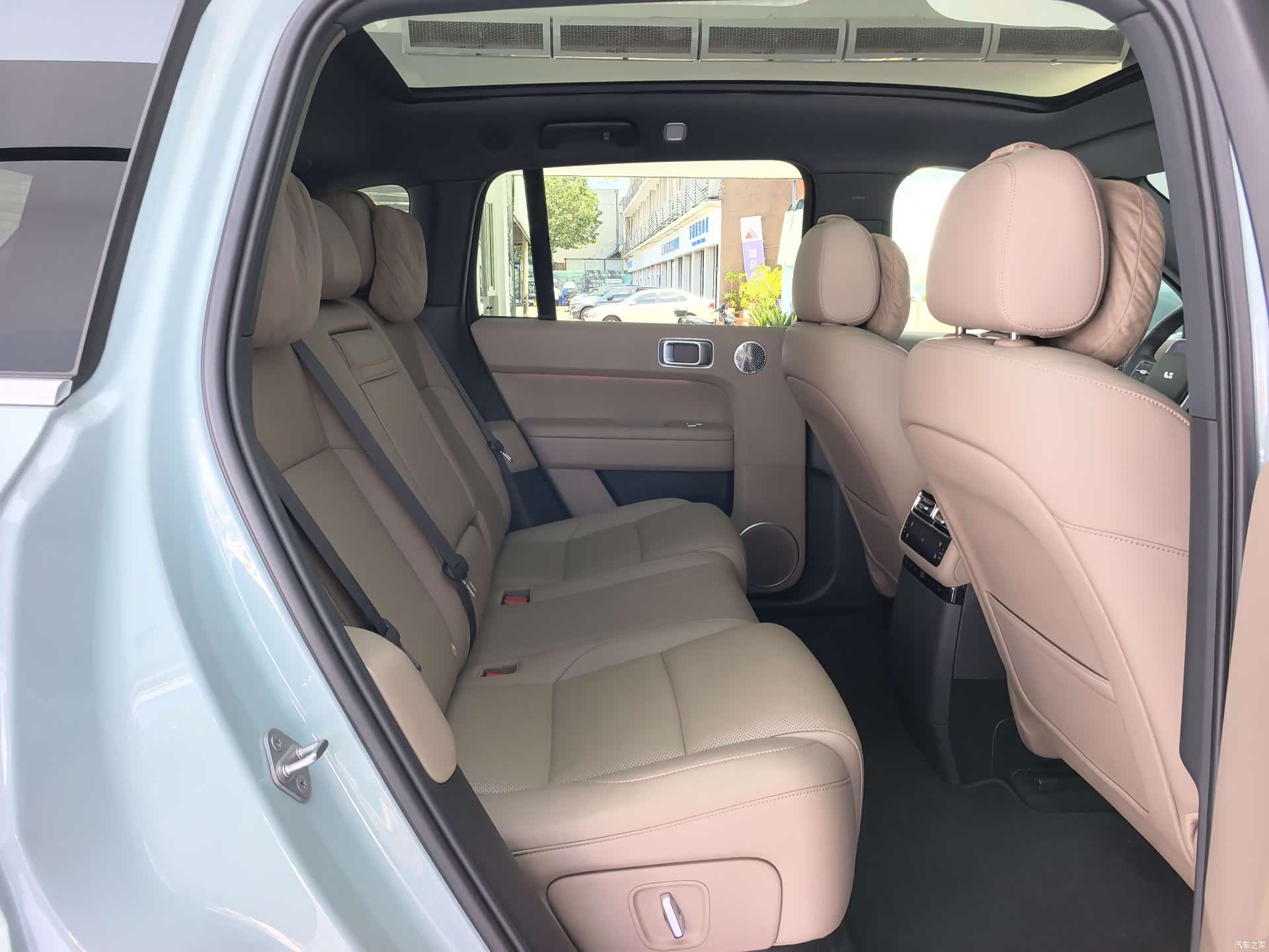 Li Auto L6, 2025 12