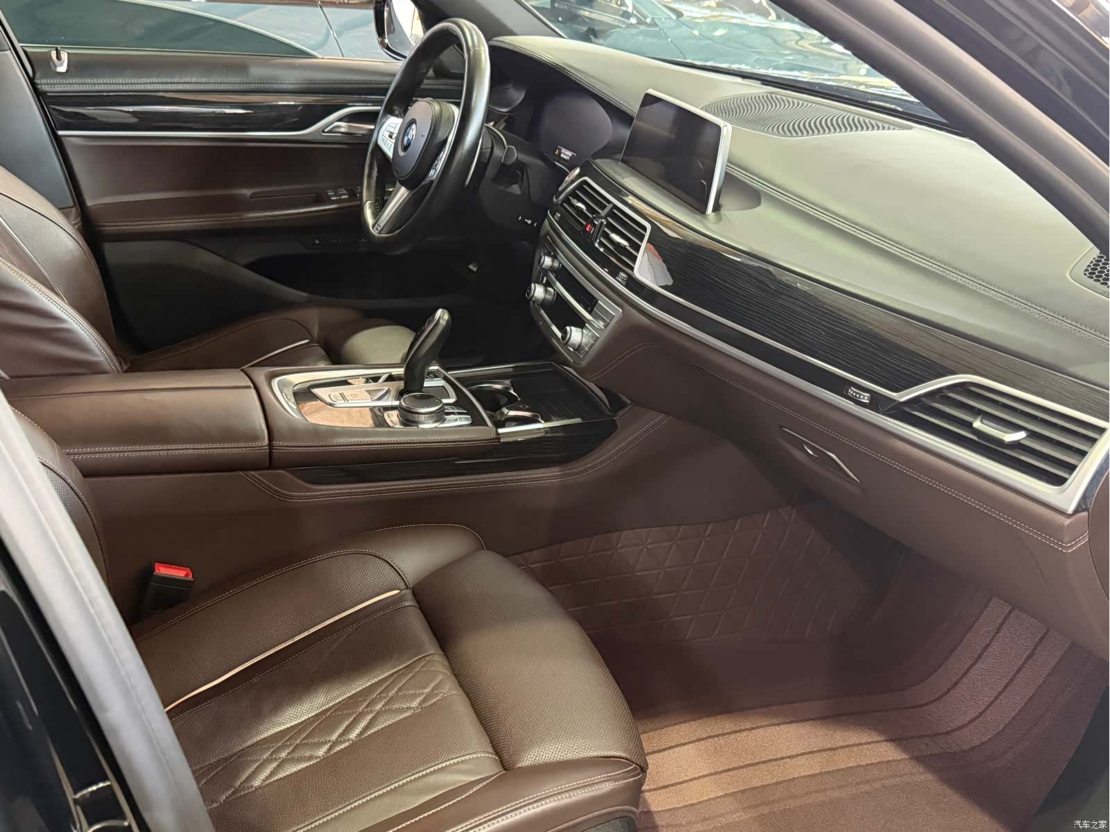 BMW 7 Series, 2019 10