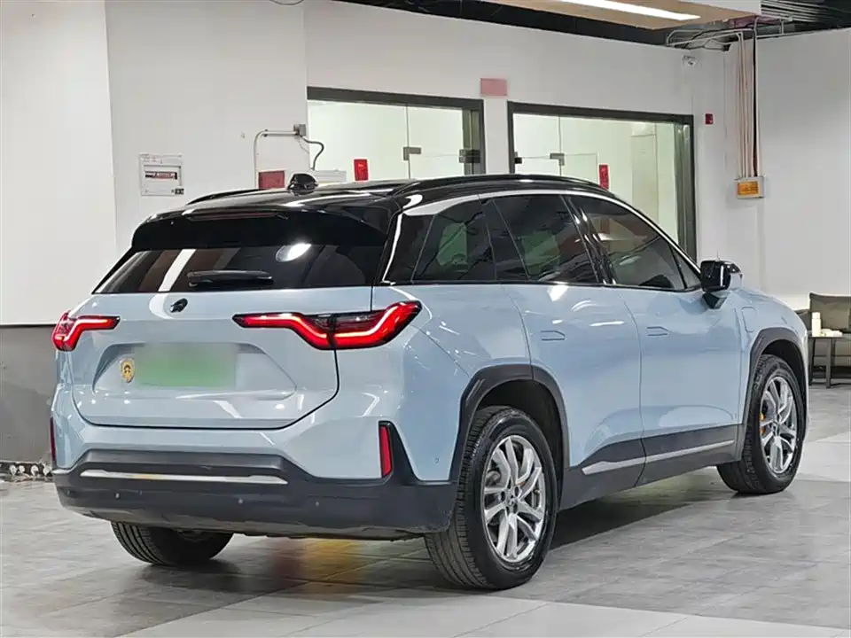 NIO ES6