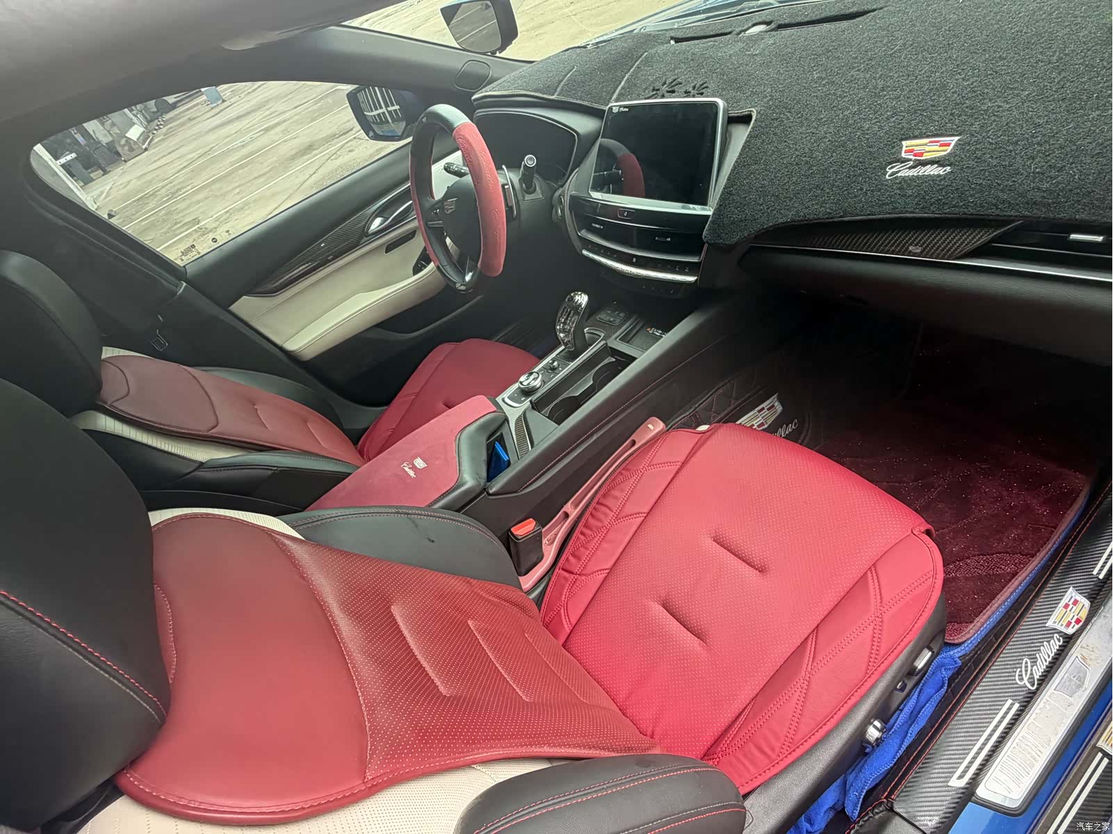 Cadillac CT5, 2022 все фото