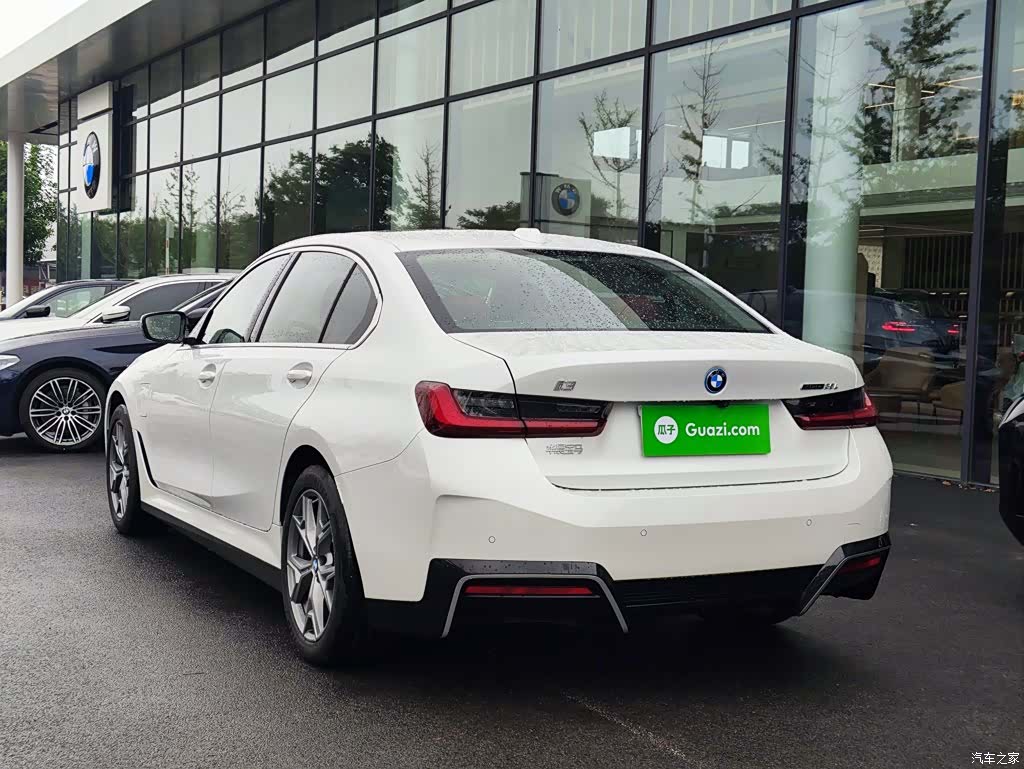 BMW i3, 2025 все фото