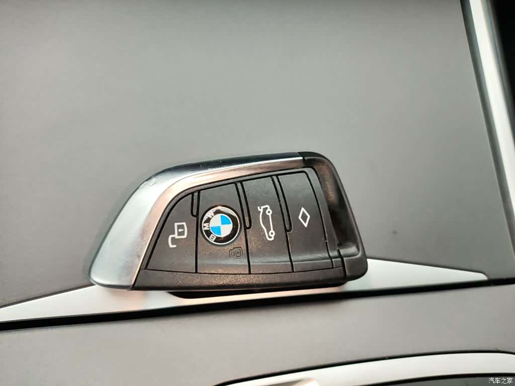 BMW i3, 2025 9