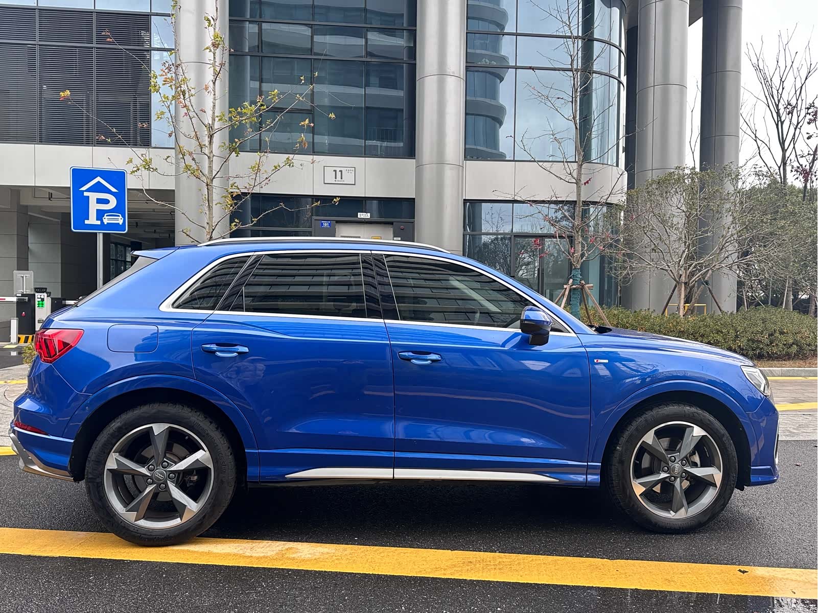 Audi Q3, 2020 10