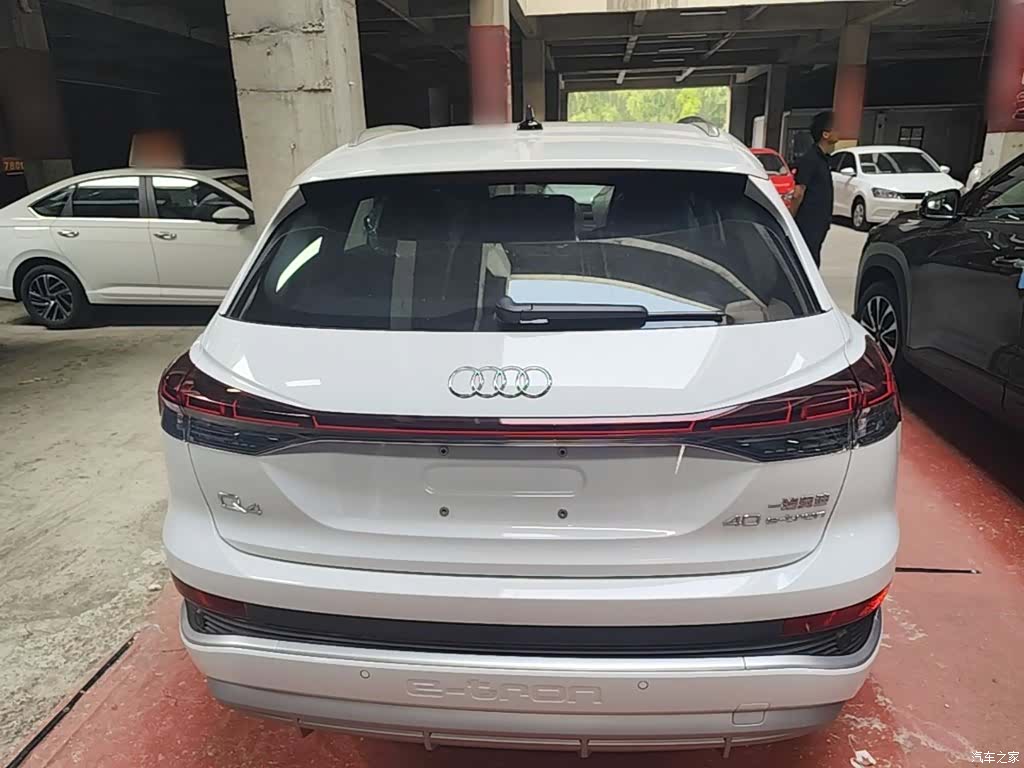 Audi Q4 e-tron, 2026 4
