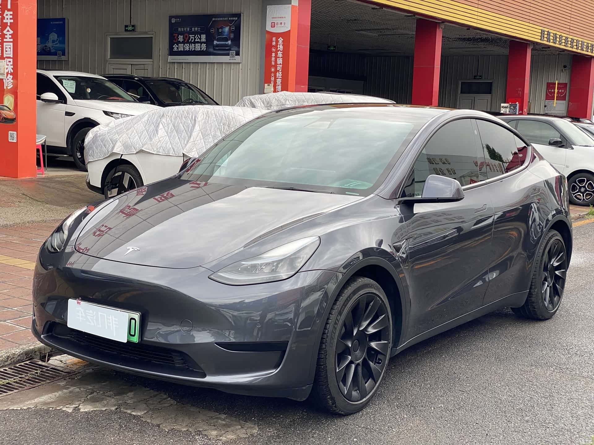 Tesla Model Y, 2023 1