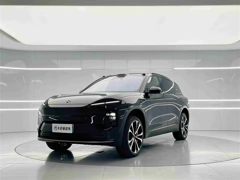 NIO ES8
