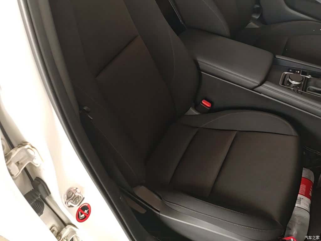 Mazda Mazda3, 2021 25