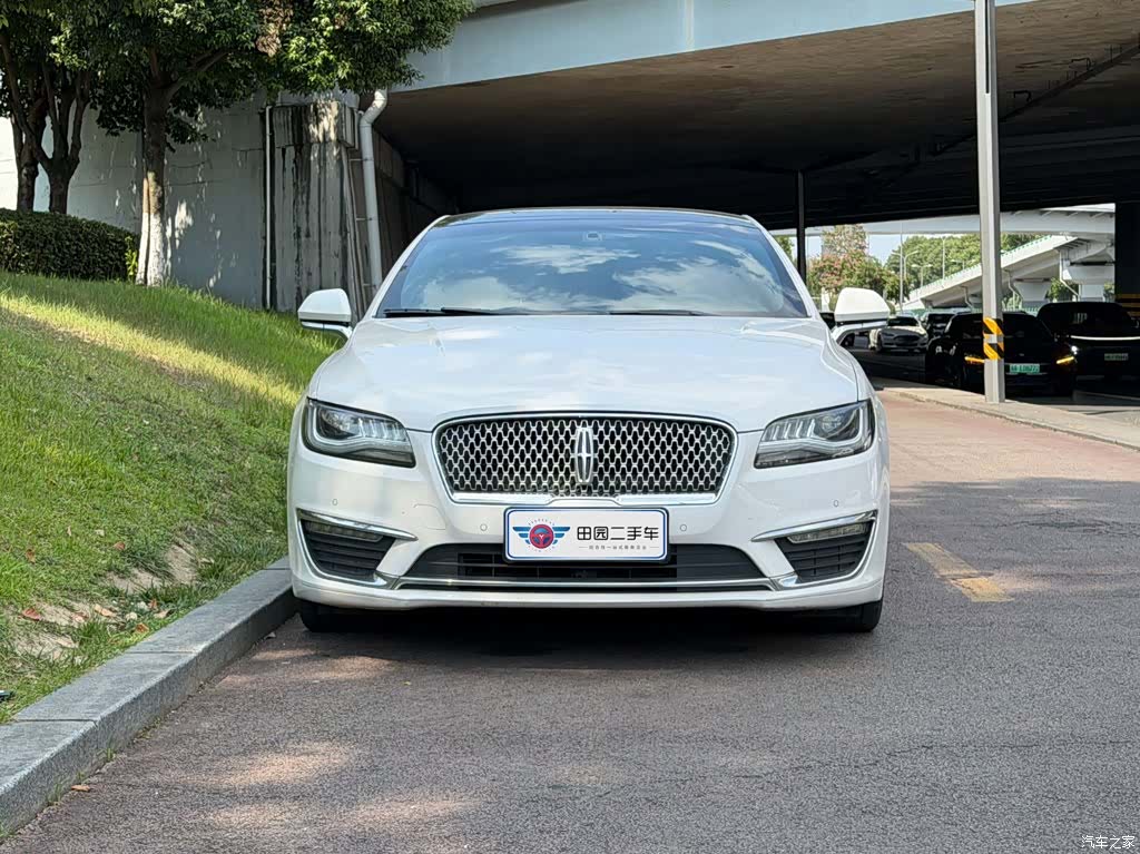 Lincoln MKZ, 2016 2