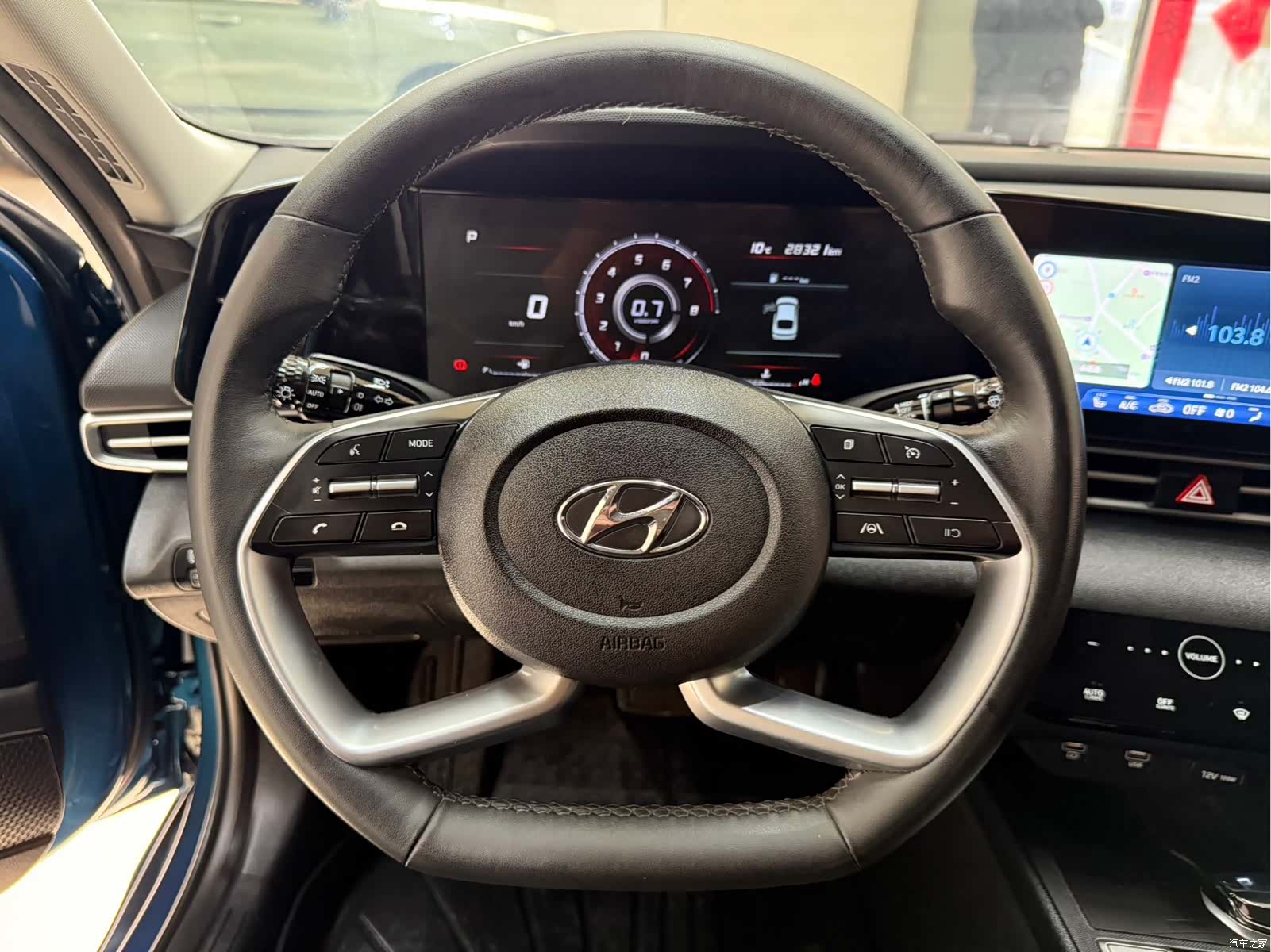 Hyundai Elantra, 2022 11