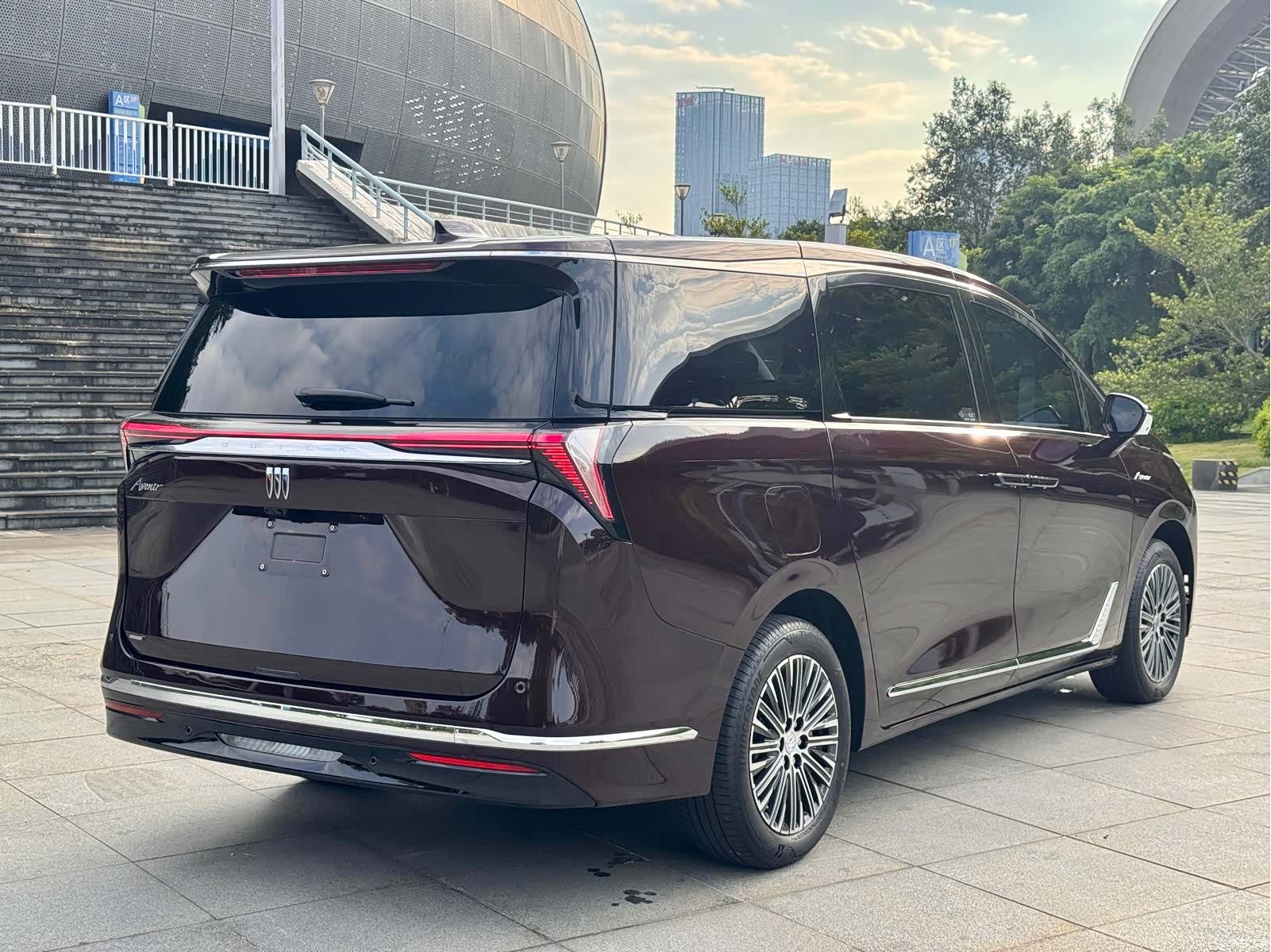 Buick GL8, 2024 6