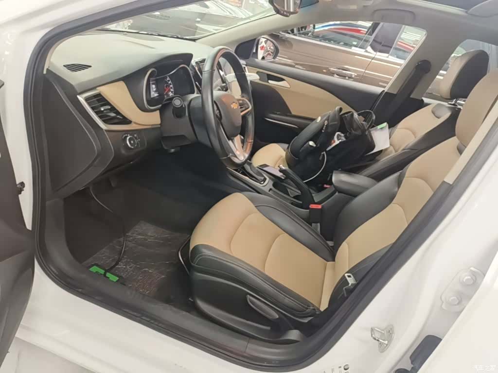 Chevrolet 320, 2021 15