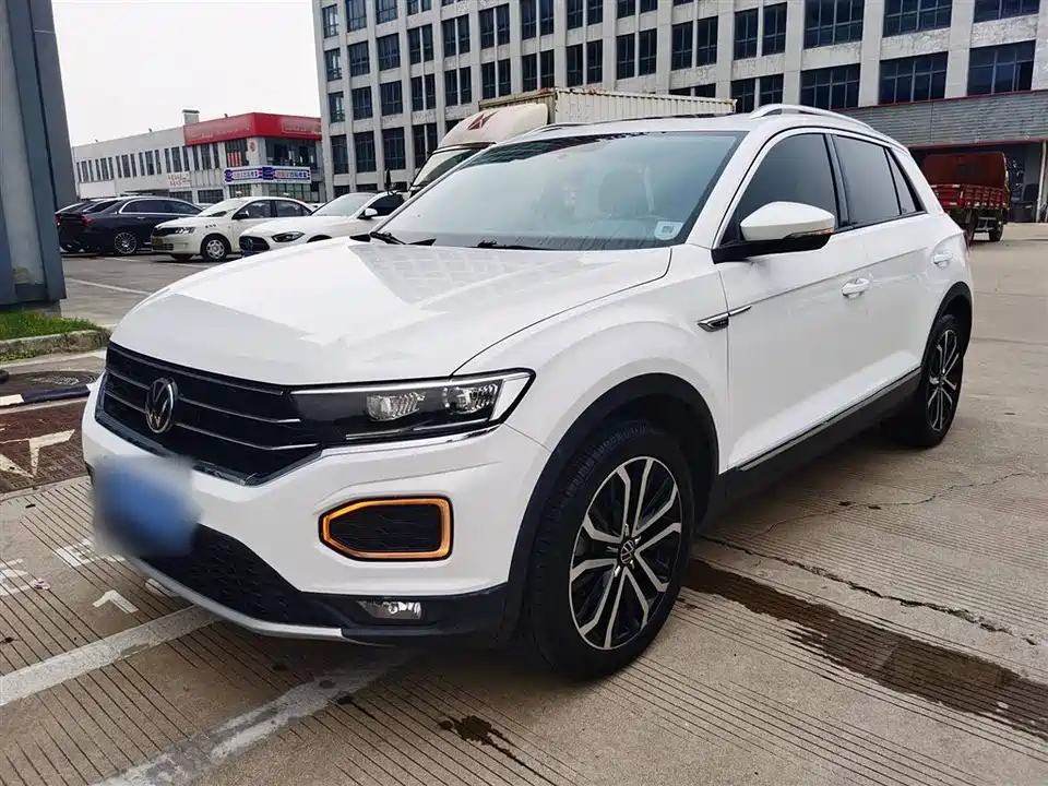 Volkswagen T-ROC exploring Songs