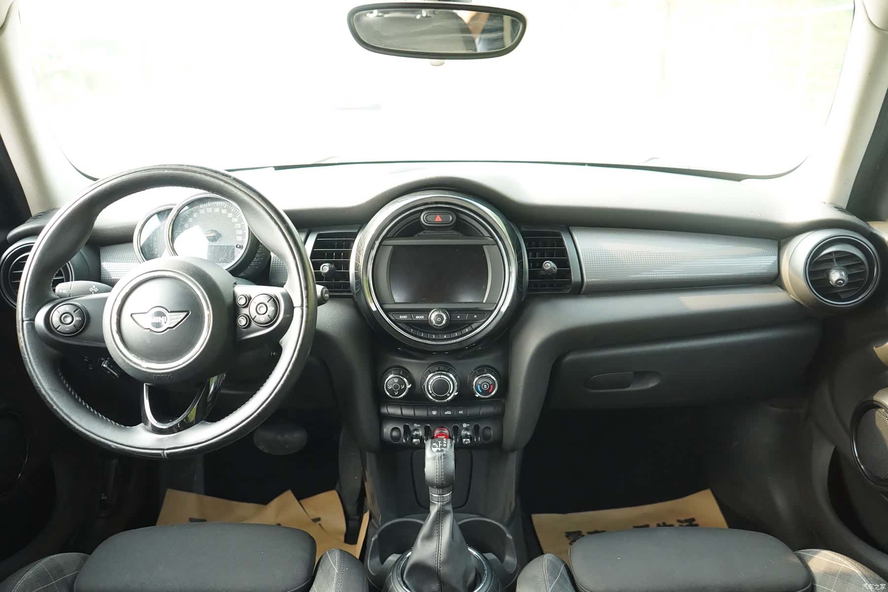 Mini Cooper, 2015 10