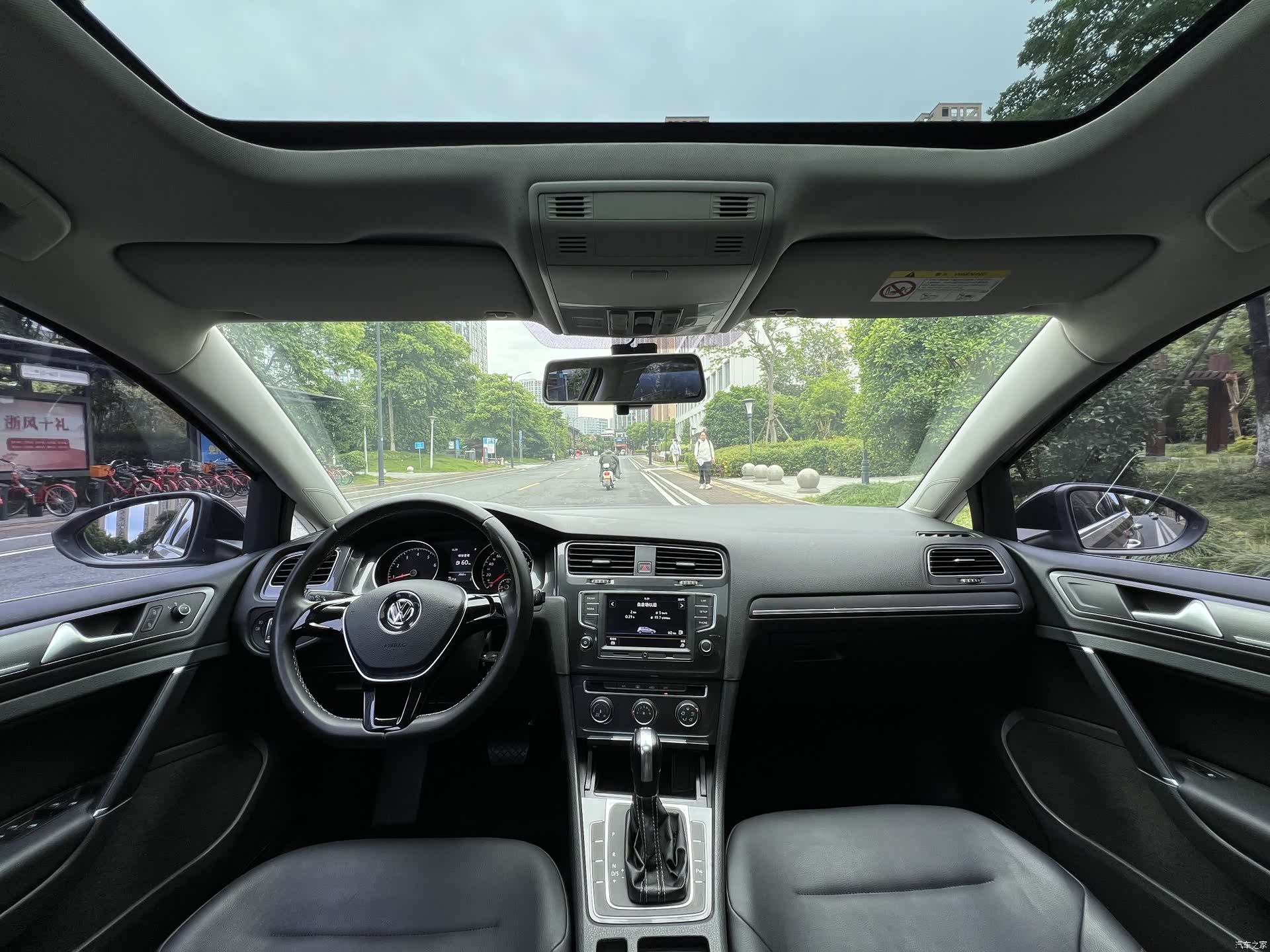 Volkswagen Golf, 2017 16