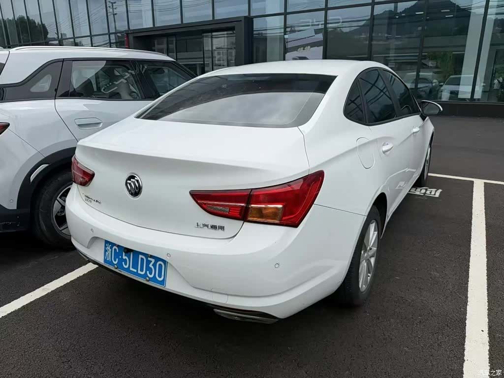 Buick Verano, 2017 7