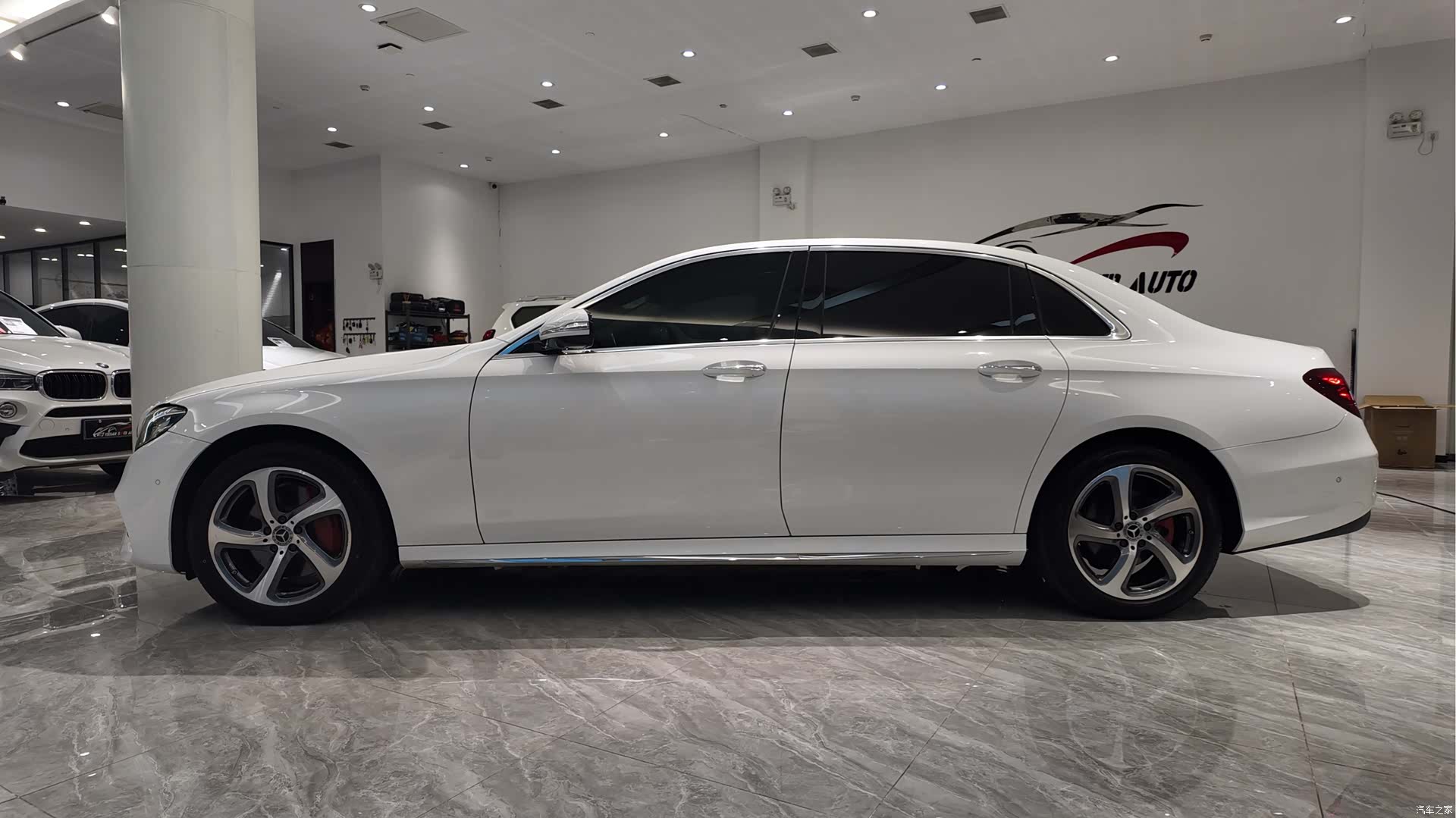Mercedes-Benz E-Class, 2019 3
