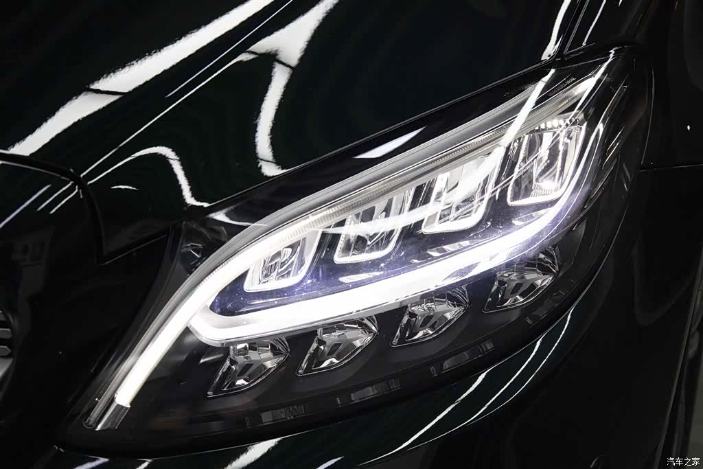 Mercedes-Benz C-Class, 2020 11
