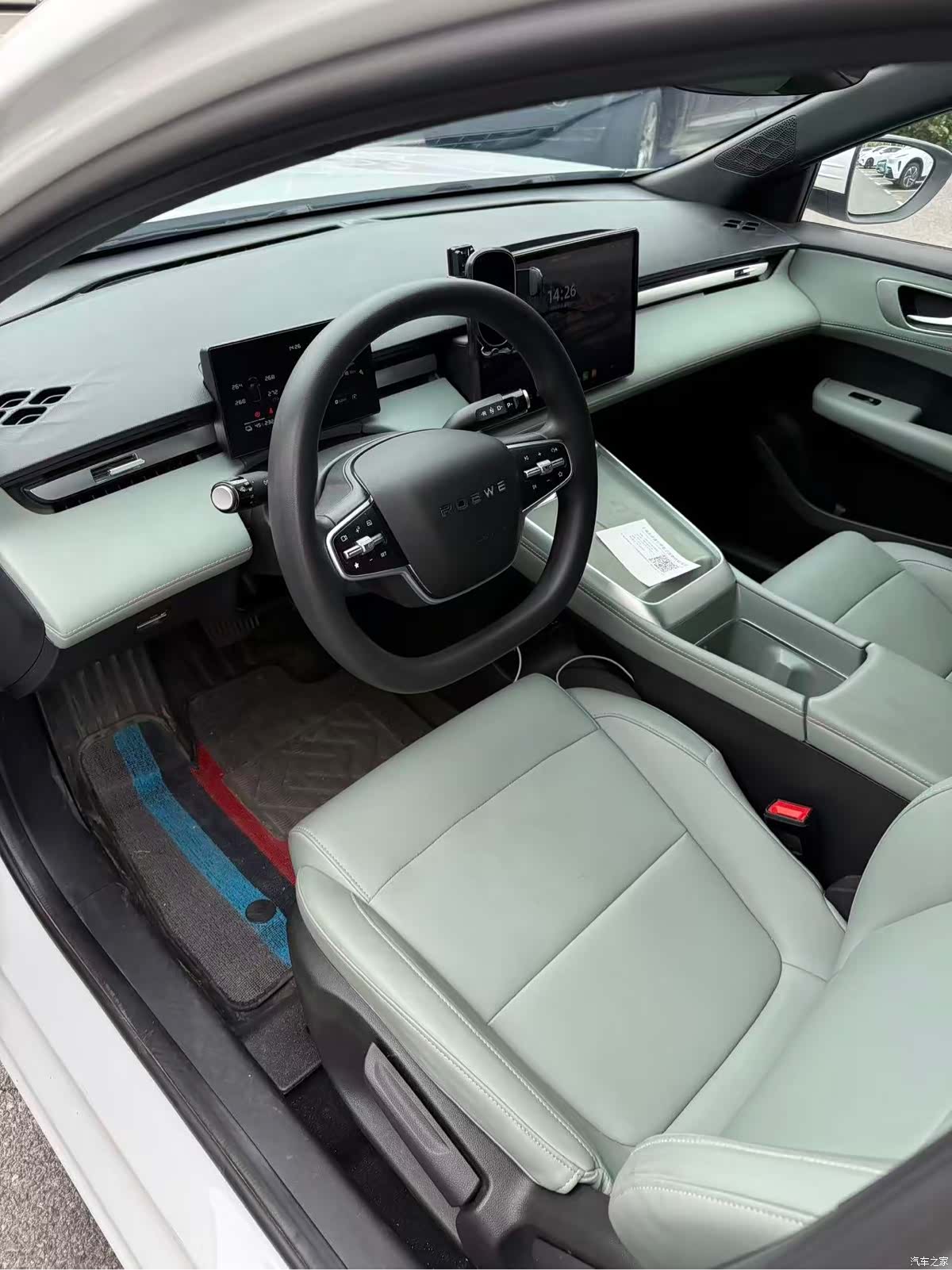 Roewe D6, 2025 все фото