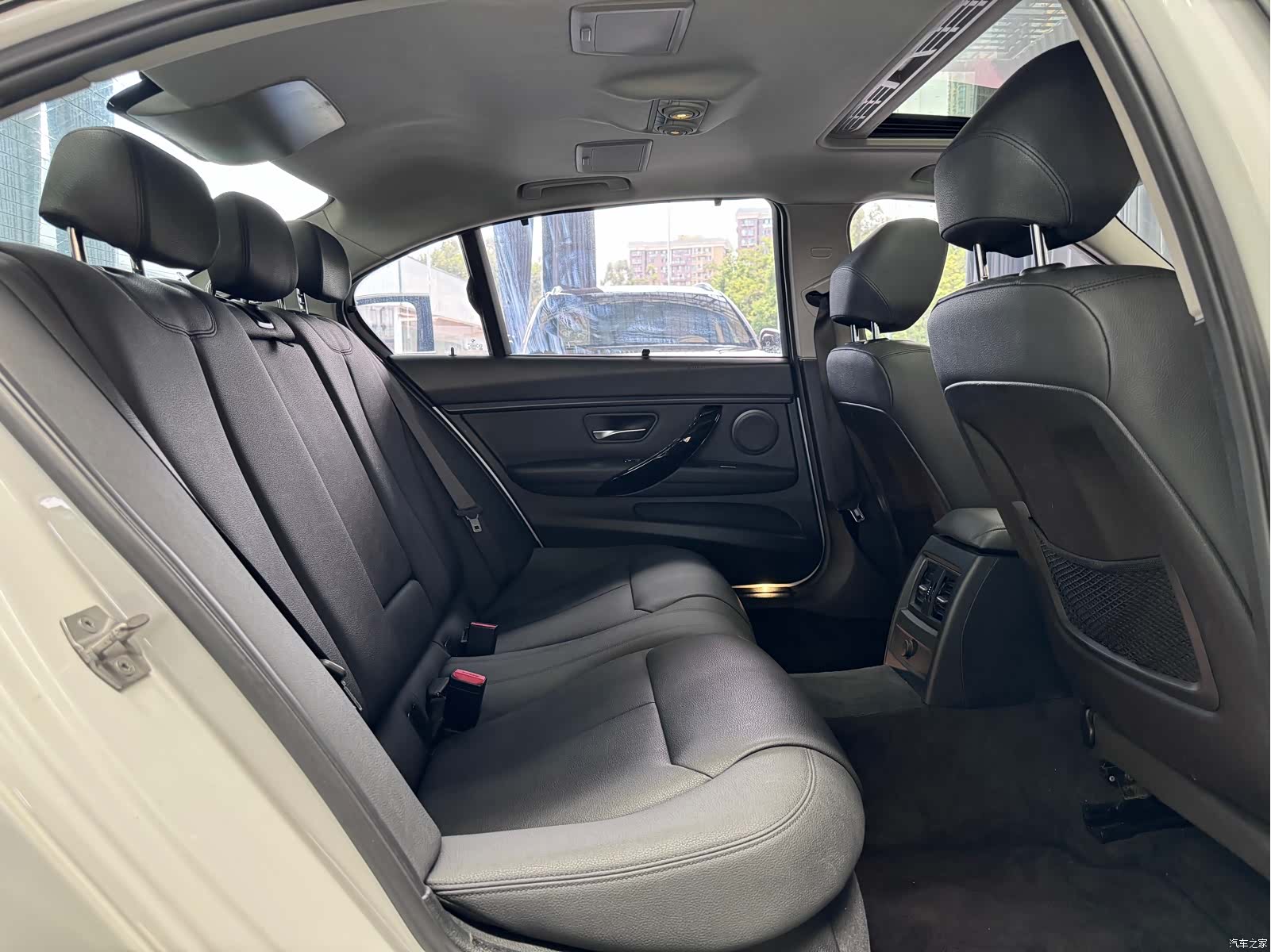 BMW 3 Series, 2017 23