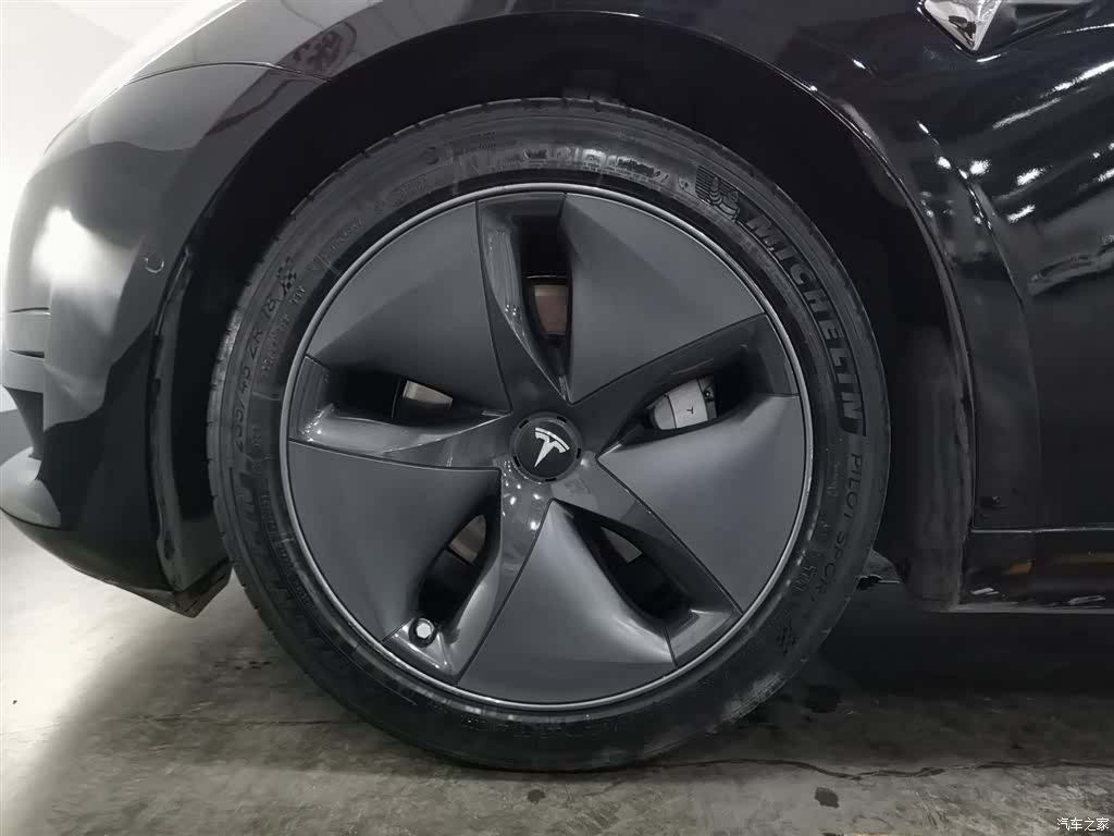 Tesla Model 3, 2021 17