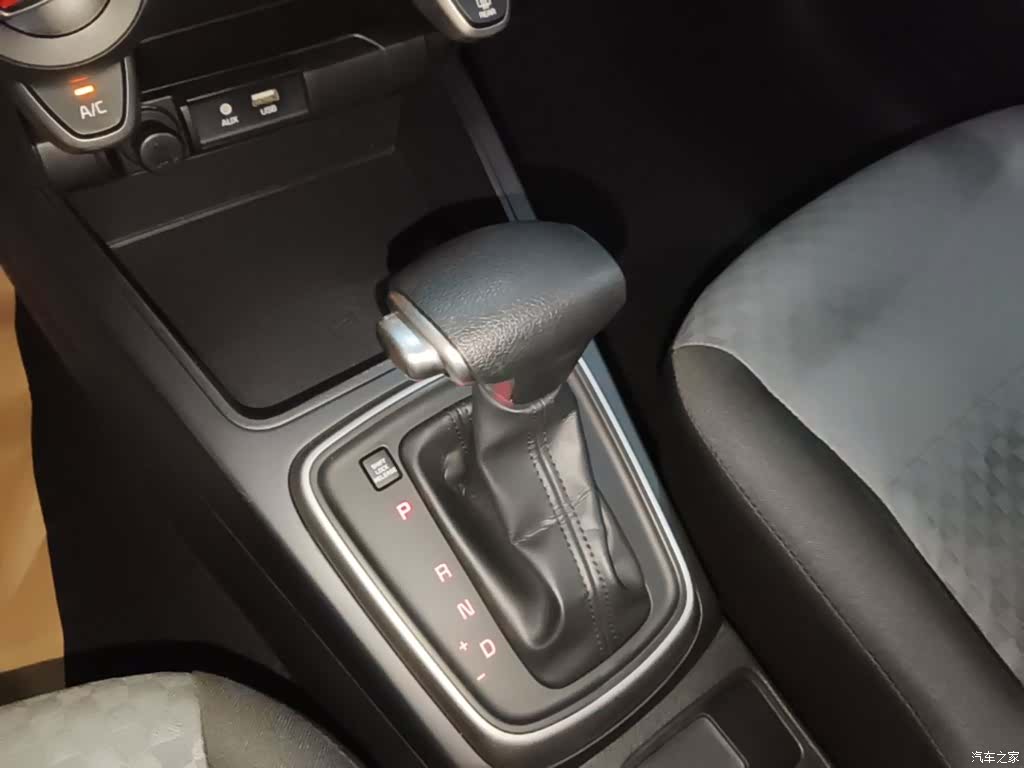 Kia K2, 2017 14