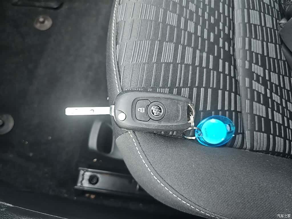 Buick Verano, 2017 9