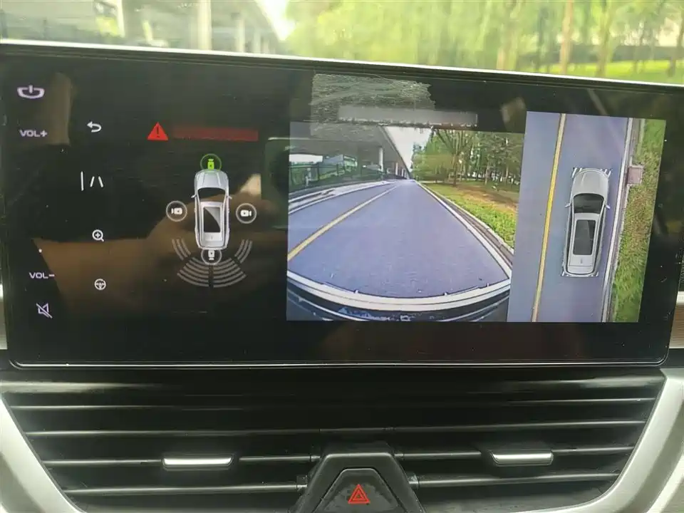 Geely Vision X6