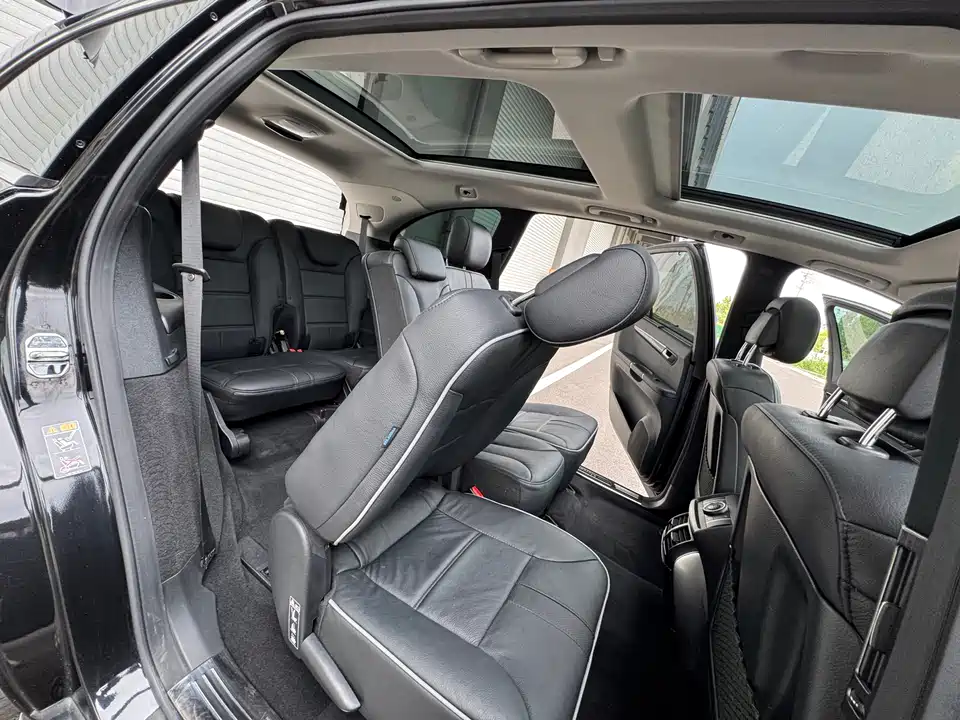 Mercedes-Benz R-class