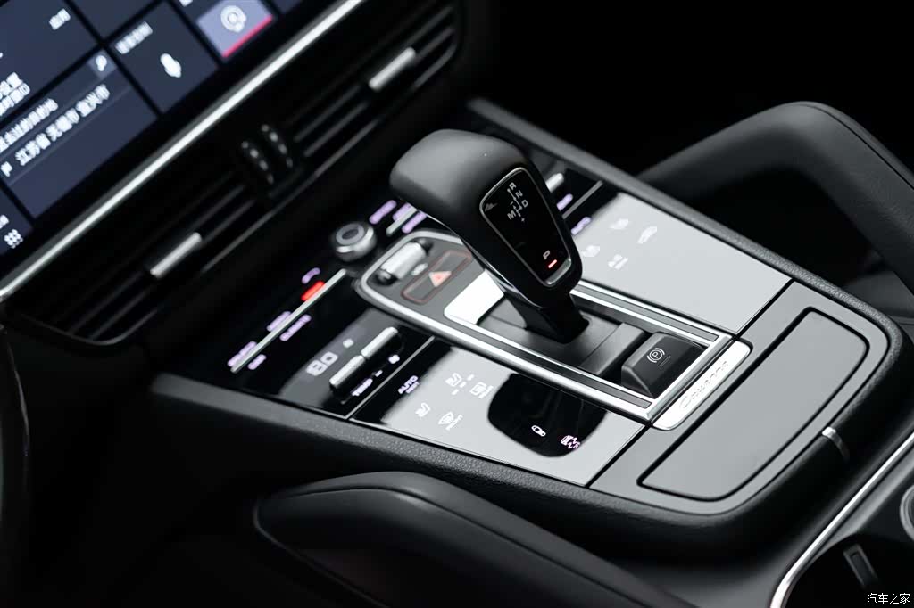 Porsche Cayenne, 2019 15