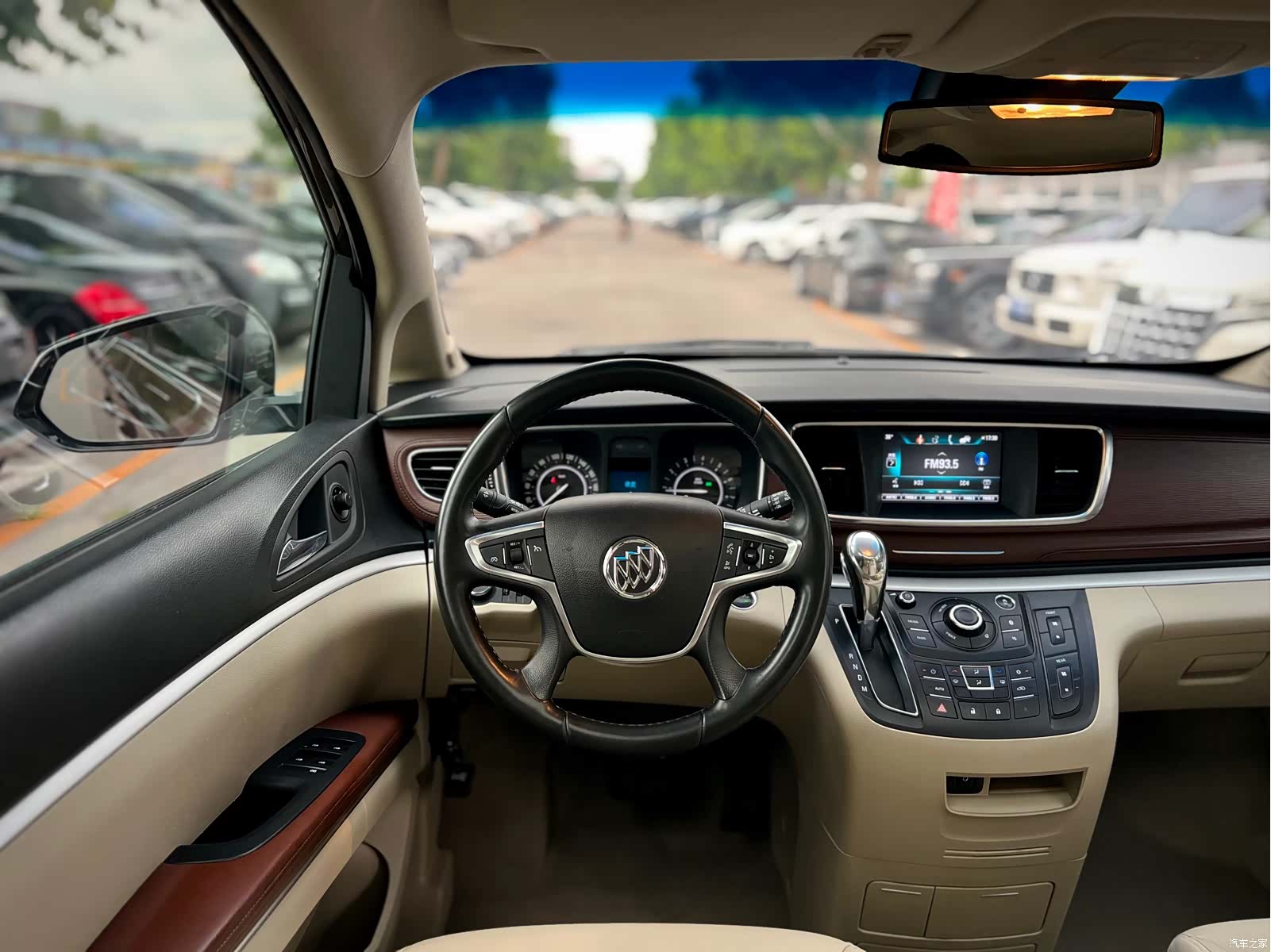 Buick GL8, 2020 10