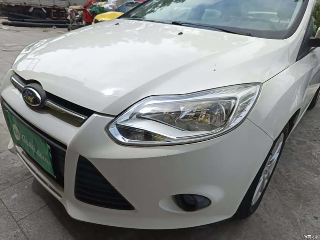 Ford Focus, 2015 24