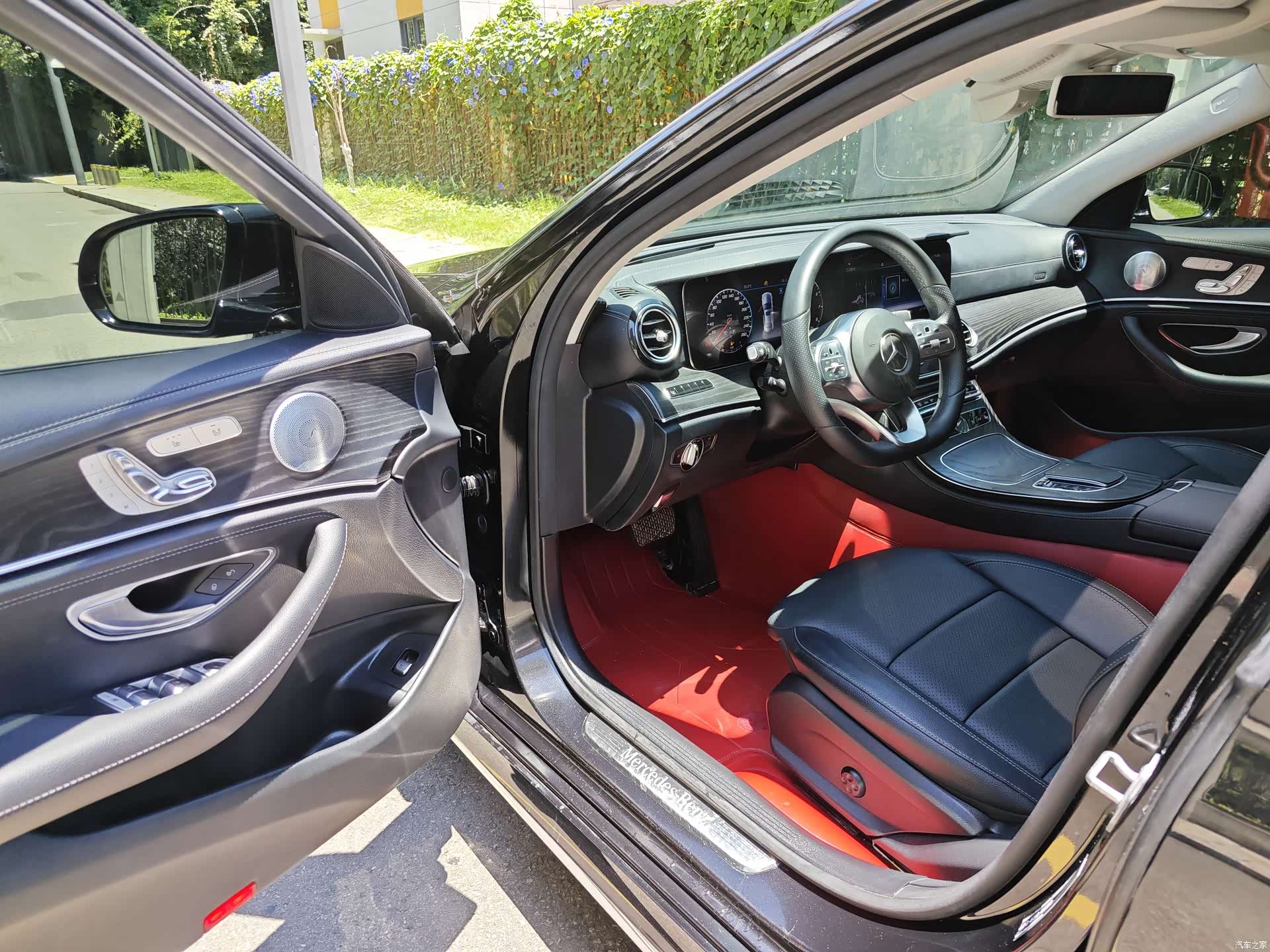 Mercedes-Benz E-Class, 2020 4