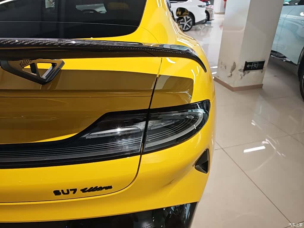 Xiaomi SU7, 2025 8