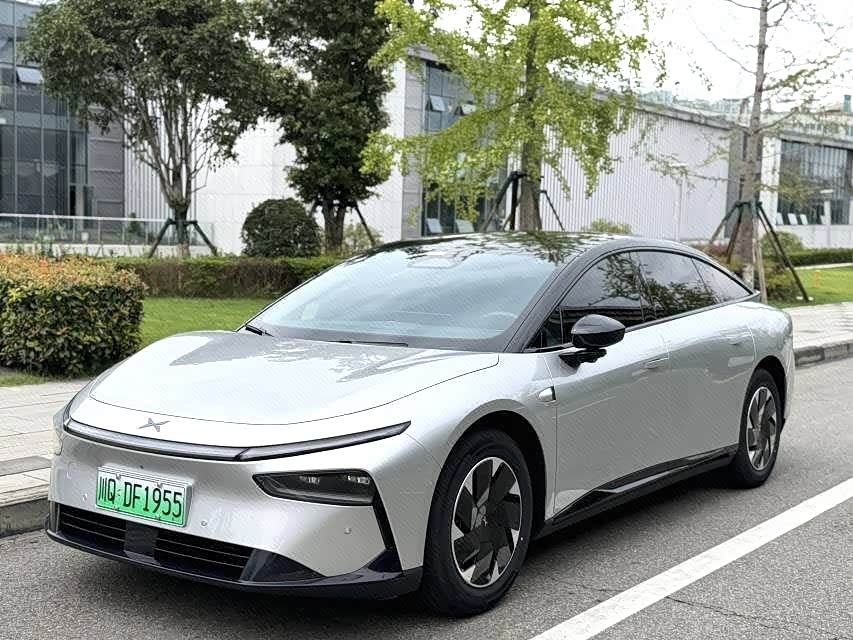 Xpeng P7