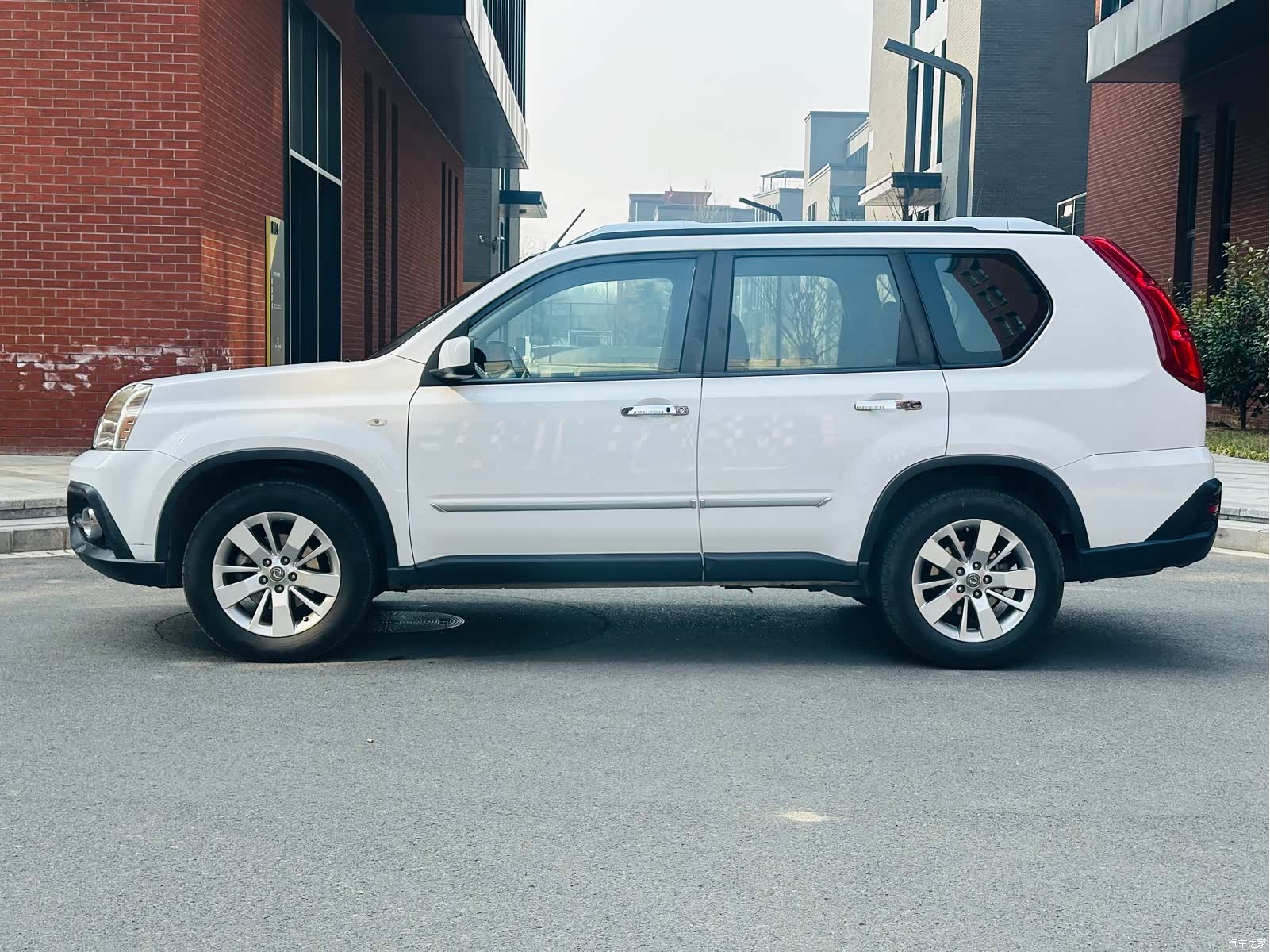 Nissan MX6, 2016 8