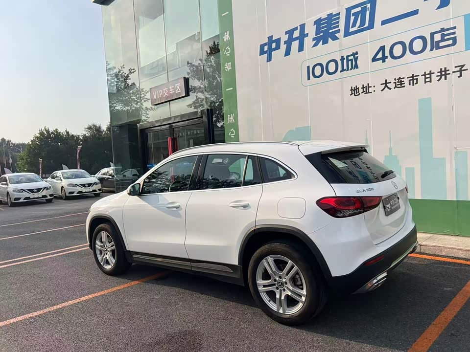 Mercedes-Benz GLA