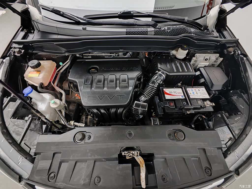 DongFeng AX7, 2017 6