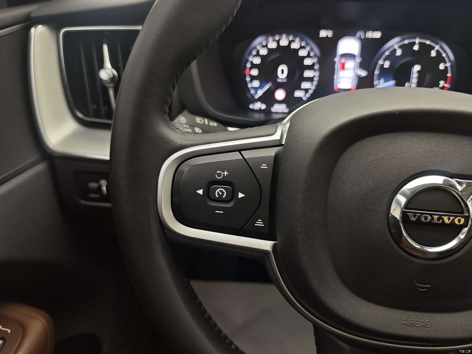 Volvo XC60, 2018 26