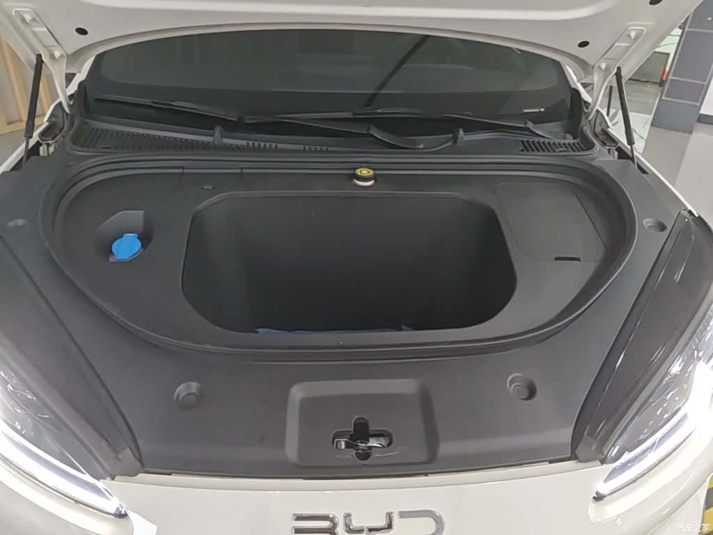 BYD Seal, 2025 19