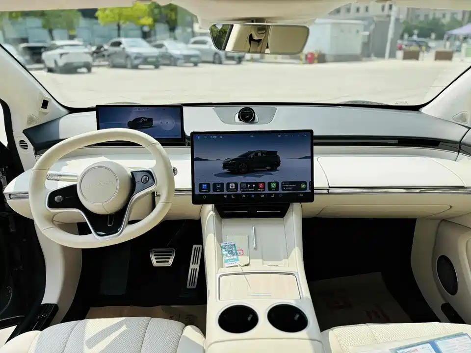 HarmonyOS Wisdom World R7