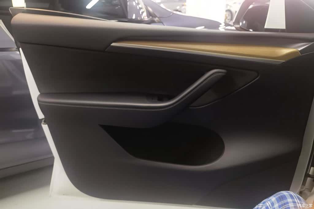Tesla Model Y, 2022 7